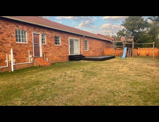 3 BEDROOM PROPERTY TO RENT IN CELTISDAL